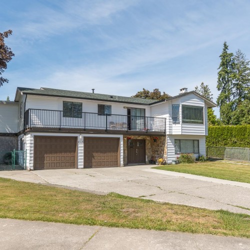 Photo 3 at 8563 145 Street, Bear Creek Green Timbers, Surrey Photo 3 at 8563 145 Street, Bear Creek Green Timbers, Surrey