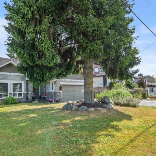 Photo 3 at 14262 71 Avenue, East Newton, Surrey Photo 3 at 14262 71 Avenue, East Newton, Surrey