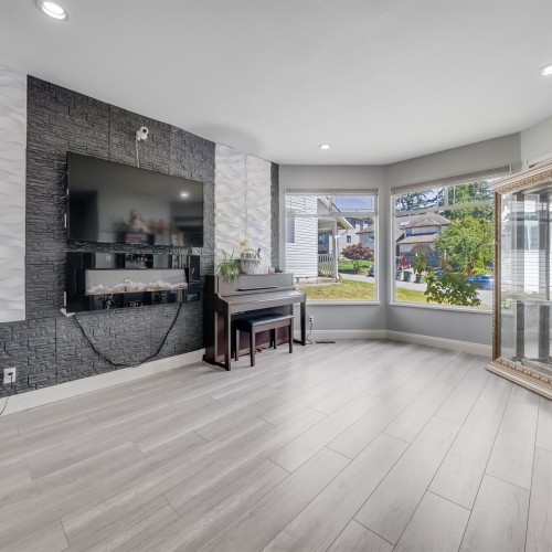 Photo 9 at 6841 142a Street, East Newton, Surrey Photo 9 at 6841 142a Street, East Newton, Surrey