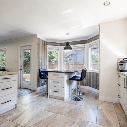 Photo 10 at 13698 58 Avenue, Panorama Ridge, Surrey Photo 10 at 13698 58 Avenue, Panorama Ridge, Surrey