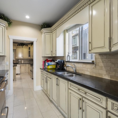 Photo 10 at 5841 138 Street, Panorama Ridge, Surrey Photo 10 at 5841 138 Street, Panorama Ridge, Surrey