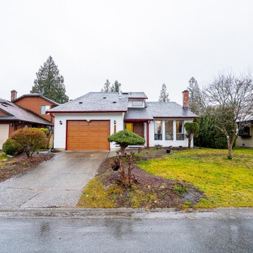 Photo 2 at 15672 99b Avenue, Guildford, North Surrey Photo 2 at 15672 99b Avenue, Guildford, North Surrey