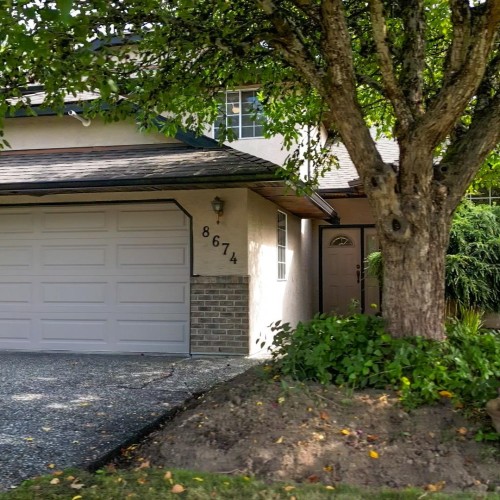 Photo 5 at 8674 143 Street, Bear Creek Green Timbers, Surrey Photo 5 at 8674 143 Street, Bear Creek Green Timbers, Surrey