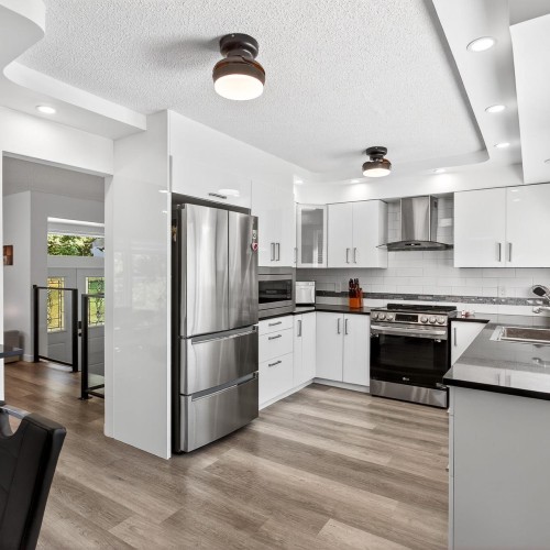 Photo 13 at 11906 100 Avenue, Royal Heights, North Surrey Photo 13 at 11906 100 Avenue, Royal Heights, North Surrey