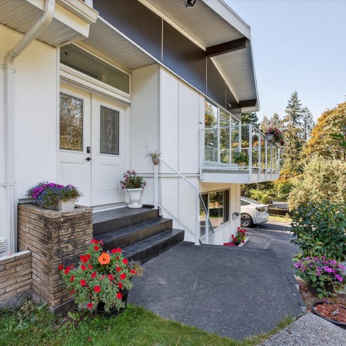 Photo 3 at 11906 100 Avenue, Royal Heights, North Surrey Photo 3 at 11906 100 Avenue, Royal Heights, North Surrey