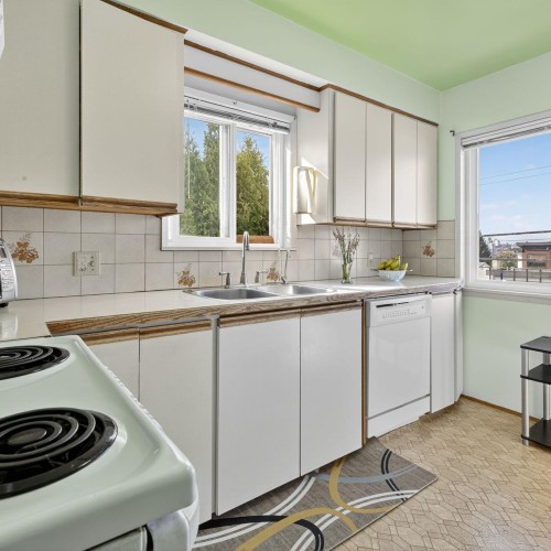 Photo 12 at 11640 98a Avenue, Royal Heights, North Surrey Photo 12 at 11640 98a Avenue, Royal Heights, North Surrey