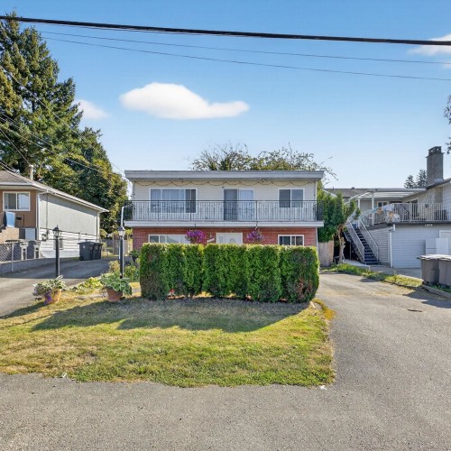 Photo 3 at 11640 98a Avenue, Royal Heights, North Surrey Photo 3 at 11640 98a Avenue, Royal Heights, North Surrey