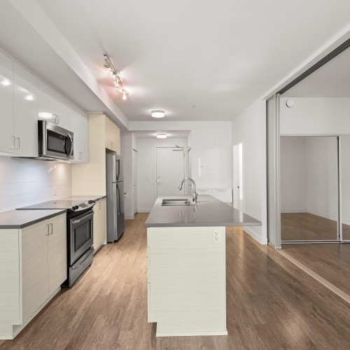 Photo 7 at 306 - 13919 Fraser Highway, Whalley, North Surrey Photo 7 at 306 - 13919 Fraser Highway, Whalley, North Surrey