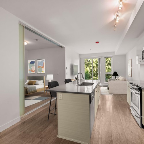 Photo 3 at 306 - 13919 Fraser Highway, Whalley, North Surrey Photo 3 at 306 - 13919 Fraser Highway, Whalley, North Surrey