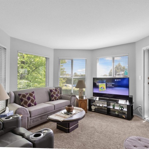 Photo 3 at 206 - 15150 108 Avenue, Guildford, North Surrey Photo 3 at 206 - 15150 108 Avenue, Guildford, North Surrey