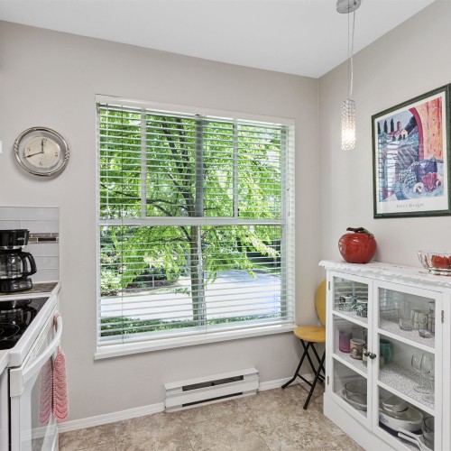 Photo 10 at 206 - 15150 108 Avenue, Guildford, North Surrey Photo 10 at 206 - 15150 108 Avenue, Guildford, North Surrey