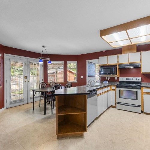 Photo 11 at 9291 158 Street, Fleetwood Tynehead, Surrey Photo 11 at 9291 158 Street, Fleetwood Tynehead, Surrey