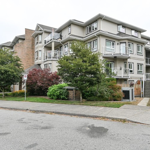 Photo 2 at 301 - 8142 120a Street, Queen Mary Park Surrey, Surrey Photo 2 at 301 - 8142 120a Street, Queen Mary Park Surrey, Surrey