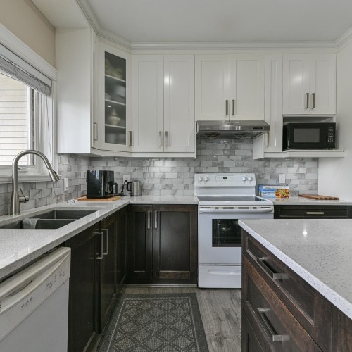 Photo 12 at 301 - 8142 120a Street, Queen Mary Park Surrey, Surrey Photo 12 at 301 - 8142 120a Street, Queen Mary Park Surrey, Surrey