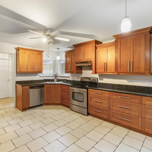 Photo 3 at 115 - 10172 141 Street, Whalley, North Surrey Photo 3 at 115 - 10172 141 Street, Whalley, North Surrey