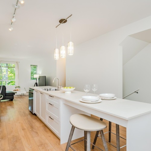 Photo 8 at 601 - 18505 Laurensen Place, Clayton, Cloverdale Photo 8 at 601 - 18505 Laurensen Place, Clayton, Cloverdale