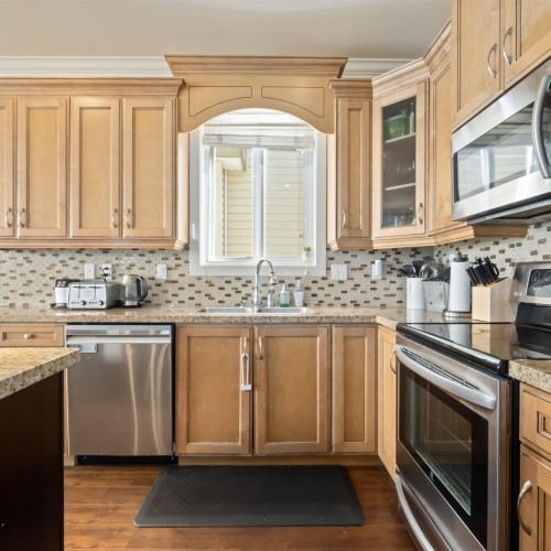 Photo 11 at 19391 72 Avenue, Clayton, Cloverdale Photo 11 at 19391 72 Avenue, Clayton, Cloverdale