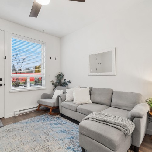 Photo 3 at 111 - 15848 Fraser Highway, Fleetwood Tynehead, Surrey Photo 3 at 111 - 15848 Fraser Highway, Fleetwood Tynehead, Surrey