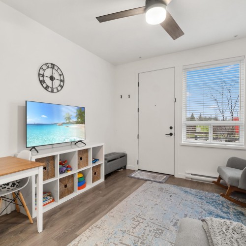 Photo 5 at 111 - 15848 Fraser Highway, Fleetwood Tynehead, Surrey Photo 5 at 111 - 15848 Fraser Highway, Fleetwood Tynehead, Surrey