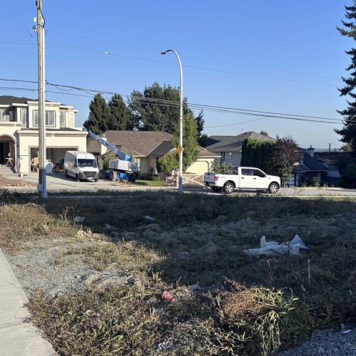 Photo 2 at 18998 62 Avenue, Cloverdale BC, Cloverdale Photo 2 at 18998 62 Avenue, Cloverdale BC, Cloverdale