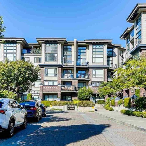 Photo 2 at 427 - 10838 City Parkway, Whalley, North Surrey Photo 2 at 427 - 10838 City Parkway, Whalley, North Surrey