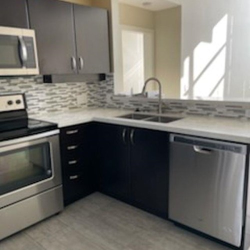 Photo 6 at 427 - 10838 City Parkway, Whalley, North Surrey Photo 6 at 427 - 10838 City Parkway, Whalley, North Surrey