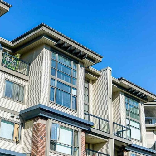 Photo 3 at 427 - 10838 City Parkway, Whalley, North Surrey Photo 3 at 427 - 10838 City Parkway, Whalley, North Surrey