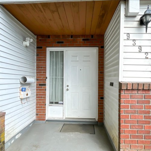 Photo 2 at 9392 139 Street, Bear Creek Green Timbers, Surrey Photo 2 at 9392 139 Street, Bear Creek Green Timbers, Surrey