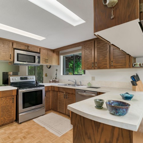 Photo 15 at 8913 Jedburgh Place, Queen Mary Park Surrey, Surrey Photo 15 at 8913 Jedburgh Place, Queen Mary Park Surrey, Surrey