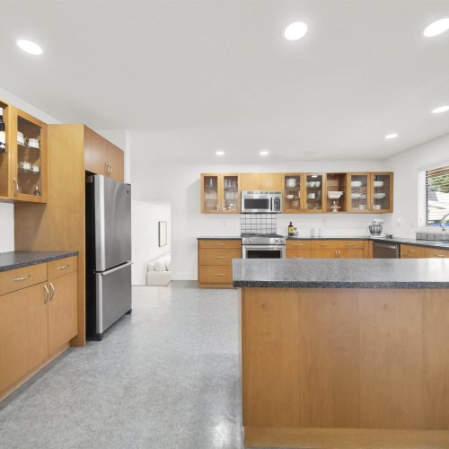 Photo 10 at 11473 Royal Crescent, Royal Heights, North Surrey Photo 10 at 11473 Royal Crescent, Royal Heights, North Surrey