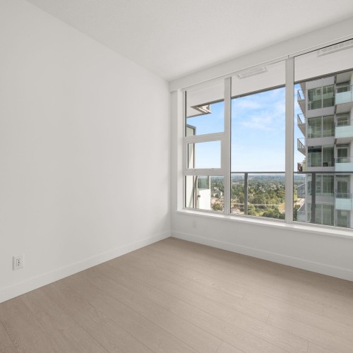 Photo 10 at 2907 - 13778 100 Avenue, Whalley, North Surrey Photo 10 at 2907 - 13778 100 Avenue, Whalley, North Surrey