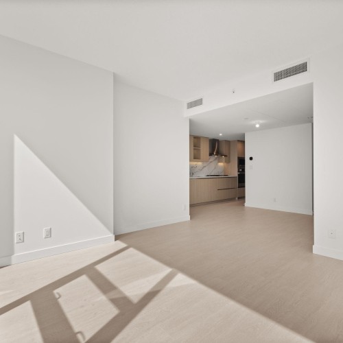 Photo 8 at 2907 - 13778 100 Avenue, Whalley, North Surrey Photo 8 at 2907 - 13778 100 Avenue, Whalley, North Surrey