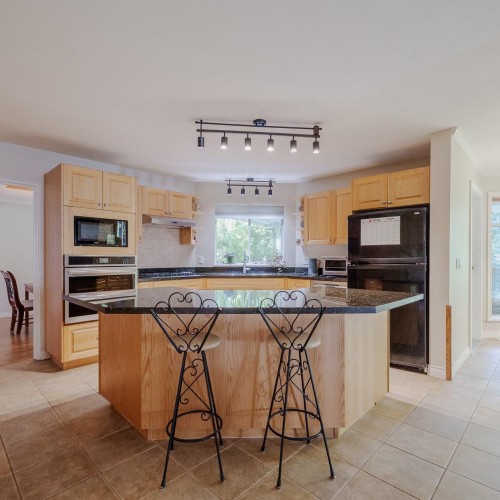 Photo 10 at 9621 161a Street, Fleetwood Tynehead, Surrey Photo 10 at 9621 161a Street, Fleetwood Tynehead, Surrey