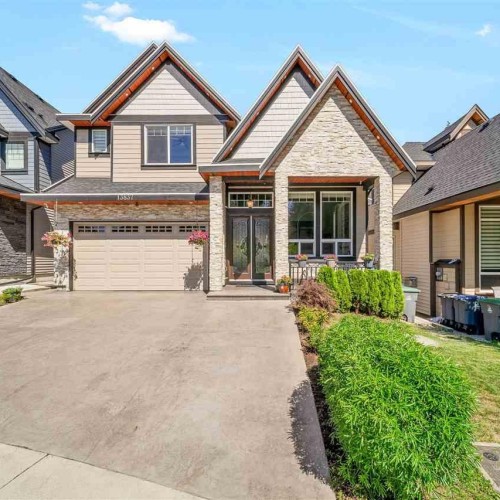 Photo 2 at 13837 60a Avenue, Sullivan Station, Surrey Photo 2 at 13837 60a Avenue, Sullivan Station, Surrey