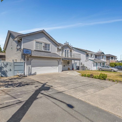 Photo 2 at 14373 66 Avenue, East Newton, Surrey Photo 2 at 14373 66 Avenue, East Newton, Surrey