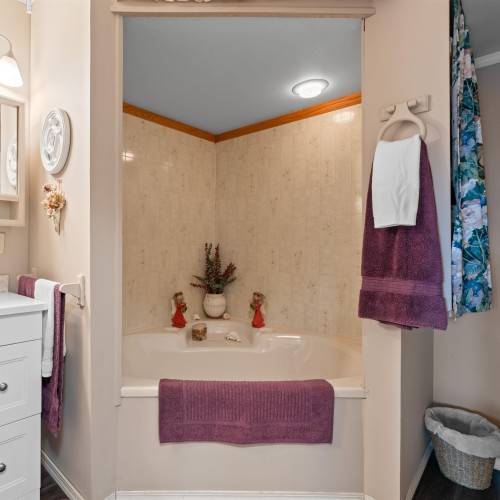 Photo 8 at 17307 58 Avenue, Cloverdale BC, Cloverdale Photo 8 at 17307 58 Avenue, Cloverdale BC, Cloverdale