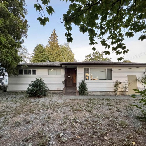 Photo 2 at 8406 152 Street, Fleetwood Tynehead, Surrey Photo 2 at 8406 152 Street, Fleetwood Tynehead, Surrey