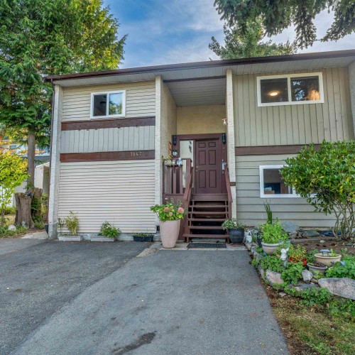 Photo 4 at 7147 129a Street, West Newton, Surrey Photo 4 at 7147 129a Street, West Newton, Surrey