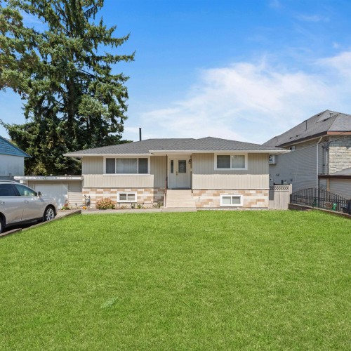 Photo 2 at 12955 106a Avenue, Whalley, North Surrey Photo 2 at 12955 106a Avenue, Whalley, North Surrey