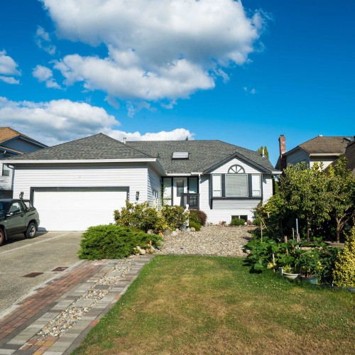 Photo 1 at 9420 157 Street, Fleetwood Tynehead, Surrey Photo 1 at 9420 157 Street, Fleetwood Tynehead, Surrey