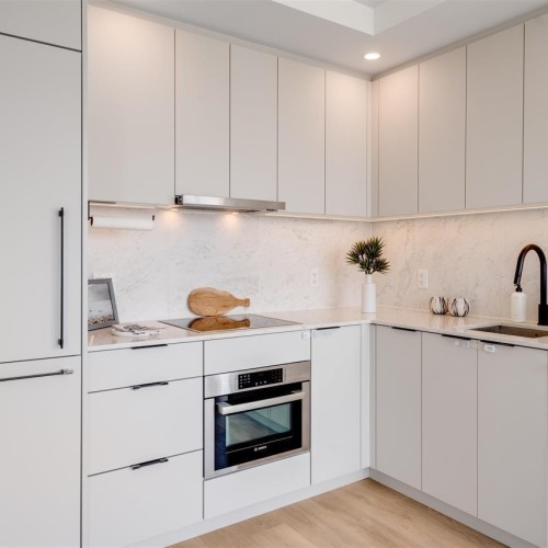 Photo 4 at 2211 - 13685 102 Avenue, Whalley, North Surrey Photo 4 at 2211 - 13685 102 Avenue, Whalley, North Surrey