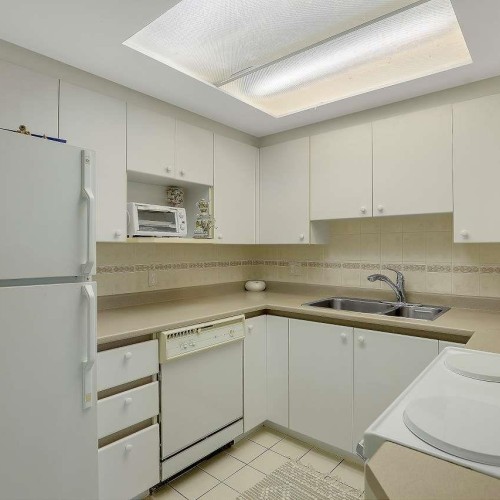 Photo 15 at 1402 - 13353 108 Avenue, Whalley, North Surrey Photo 15 at 1402 - 13353 108 Avenue, Whalley, North Surrey