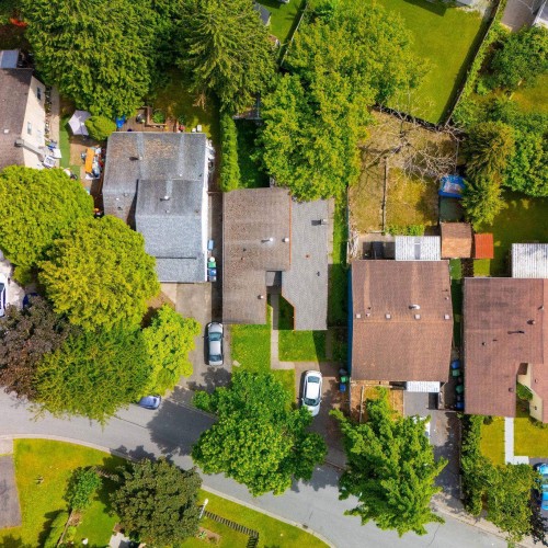 Photo 5 at 7092 129a Street, West Newton, Surrey Photo 5 at 7092 129a Street, West Newton, Surrey