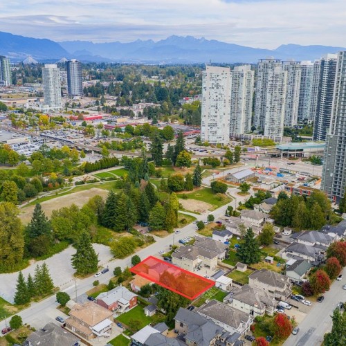 Photo 2 at 13466 98b Avenue, Whalley, North Surrey Photo 2 at 13466 98b Avenue, Whalley, North Surrey