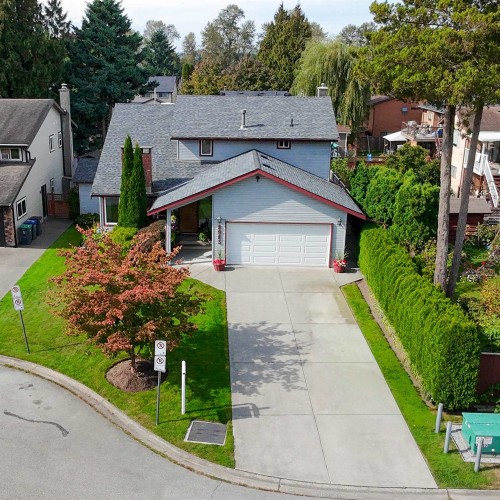 Photo 3 at 8985 145 Street, Bear Creek Green Timbers, Surrey Photo 3 at 8985 145 Street, Bear Creek Green Timbers, Surrey