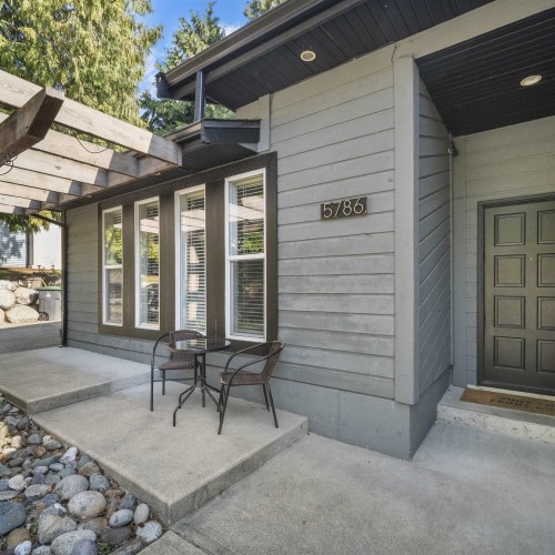 Photo 3 at 5786 Aberdeen Street, Cloverdale BC, Cloverdale Photo 3 at 5786 Aberdeen Street, Cloverdale BC, Cloverdale