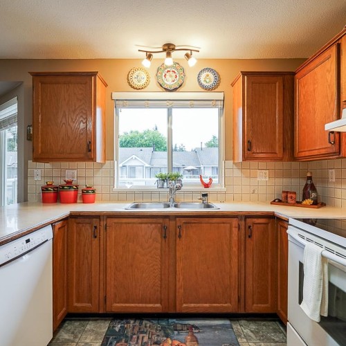 Photo 12 at 20 - 9259 122 Street, Queen Mary Park Surrey, Surrey Photo 12 at 20 - 9259 122 Street, Queen Mary Park Surrey, Surrey