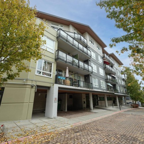 Photo 3 at 205 - 13919 Fraser Highway, Whalley, North Surrey Photo 3 at 205 - 13919 Fraser Highway, Whalley, North Surrey