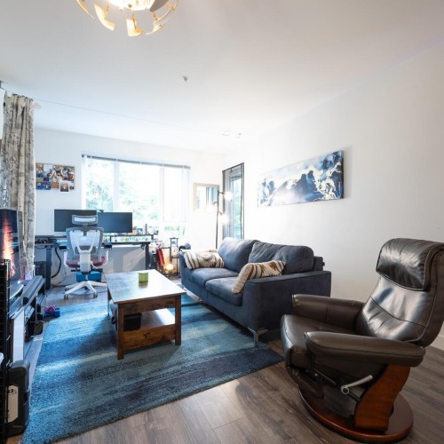 Photo 10 at 205 - 13919 Fraser Highway, Whalley, North Surrey Photo 10 at 205 - 13919 Fraser Highway, Whalley, North Surrey