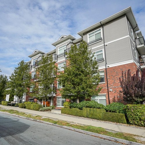 Photo 3 at 316 - 6480 195a Street, Clayton, Cloverdale Photo 3 at 316 - 6480 195a Street, Clayton, Cloverdale